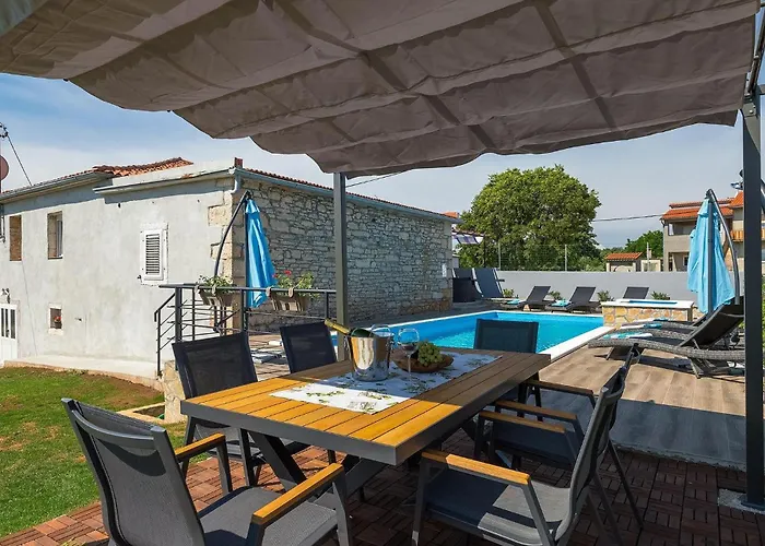 Semesterbostad Imela Pula