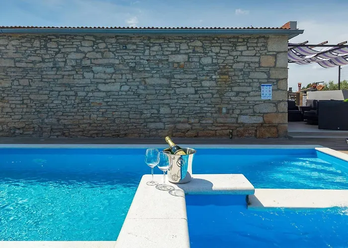 Imela Semesterbostad Pula