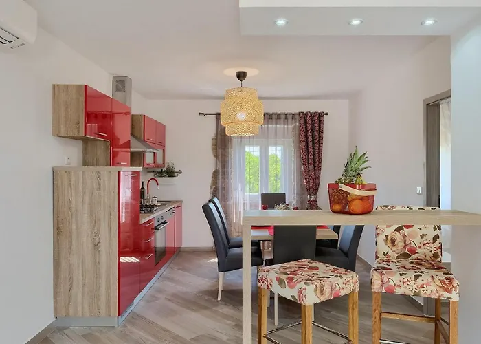 Semesterbostad Imela Pula