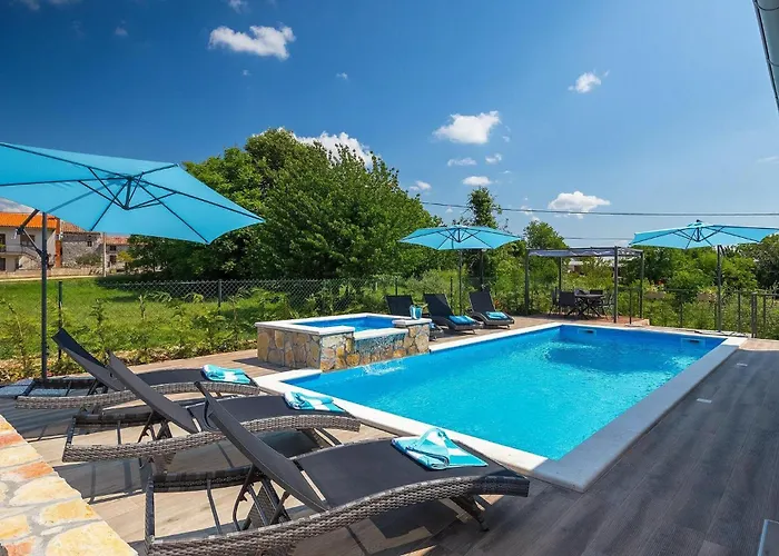 Semesterbostad Imela *